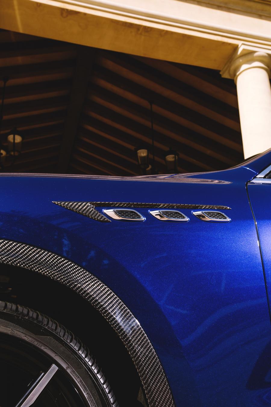 Детали экстерьера Maserati Levante Shtorm by Larte Design 2017 года  (фото 3 из 215)